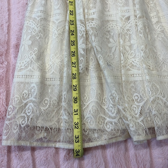 Cream Colored Lace Mini Dress - Picture 6 of 6